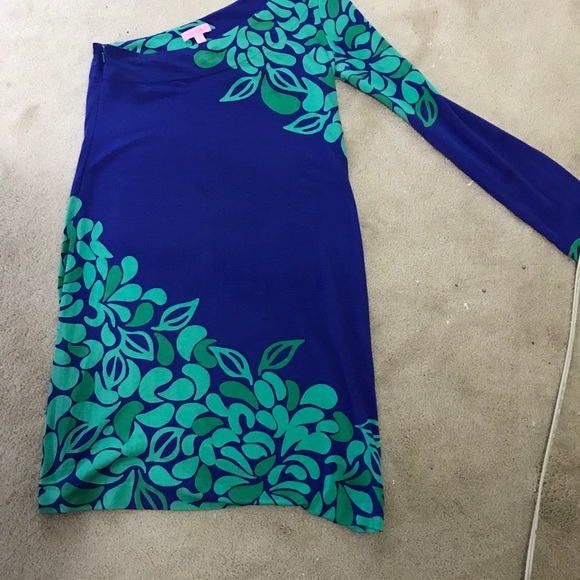 Lilly Pulitzer Dresses & Skirts - Lilly Pulitzer One Shoulder Dress